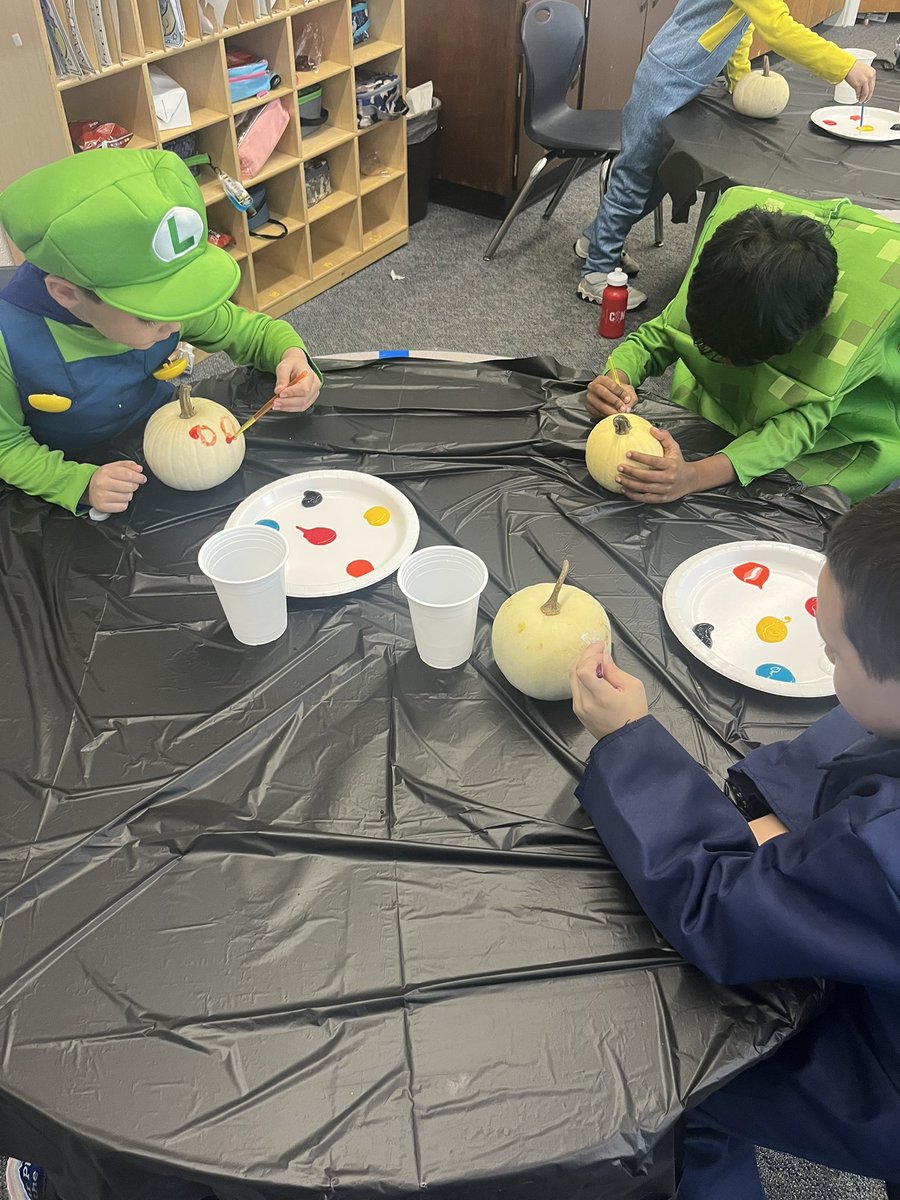 Courtney Zywicki tweet media