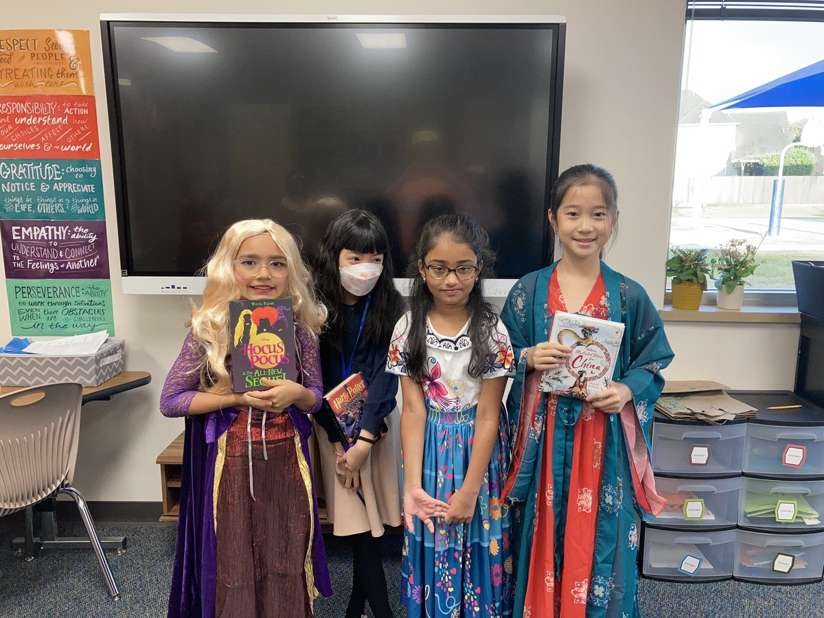 Character Parade 2022 Girls