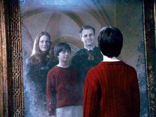 gaaoquadrado's tweet photo. 31 de outubro de 1981 Voldemort assassinou os Potter mas o bebê Harry triunfa sobre ele. Seguindo a tradição iniciada em 2009, hoje é #PotterDay ! Dia de lembrar do sacrifício de Lílian e Tiago mas também de celebrar a vitória do amor, FELIZ POTTERDAY! ⚡ https://t.co/e537gGyCyh