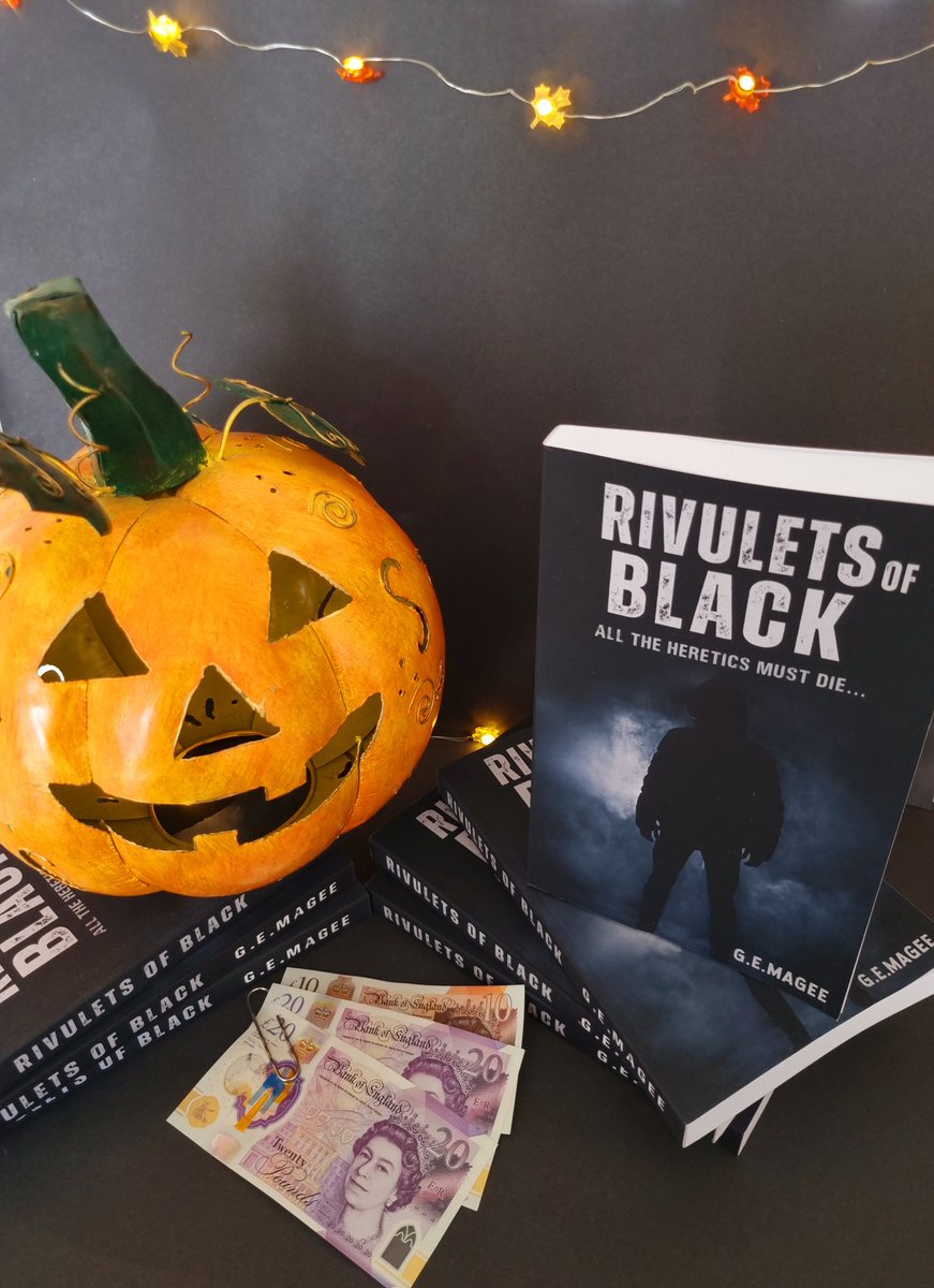 CrimeEssays tweet media