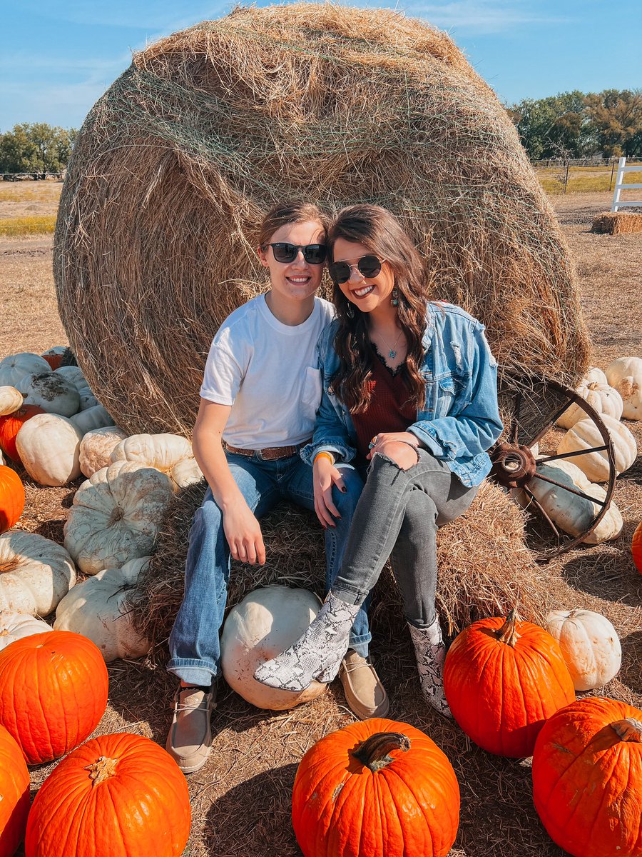 my favorite pumpkin 🎃 💛