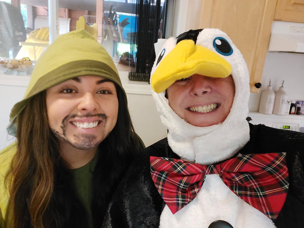 Palfrey60's tweet photo. Happy Halloween! Spent a fun morning at Blossoming Ninos Childcare, baking cookies and celebrating all the fun that is part today. 🎃 #Halloween #ECE #Bruno #Penguin https://t.co/9vsY1lPi13