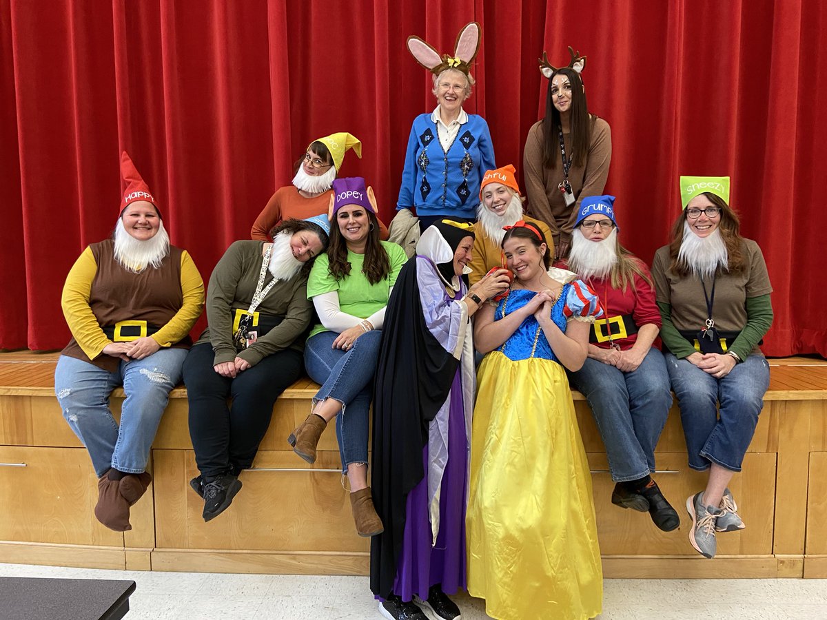 ablaine_cv's tweet photo. Port Dickinson teachers brought the fun this Halloween! @CVCSDWarriors https://t.co/aS960wh0IX