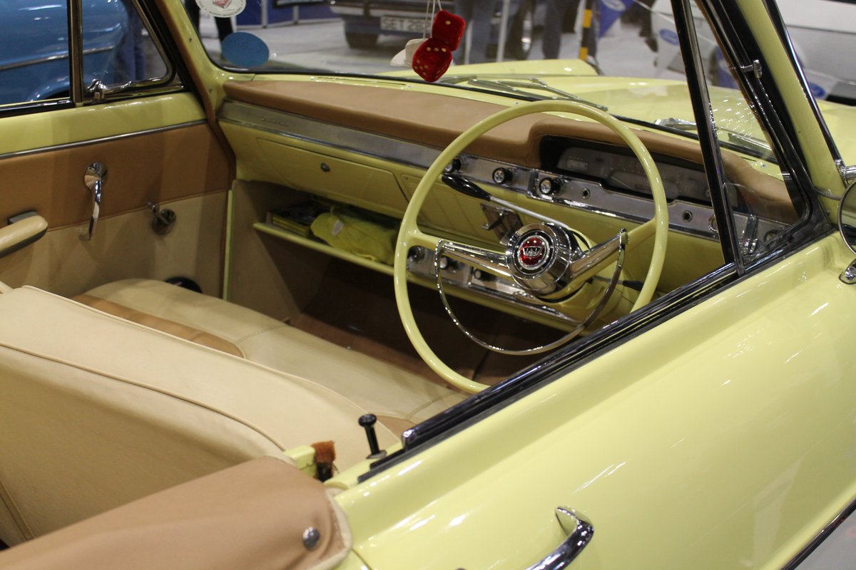 My_Classic_Car's tweet photo. Ford Zodiac Mk2 Convertible #Ford https://t.co/T931b47MTQ