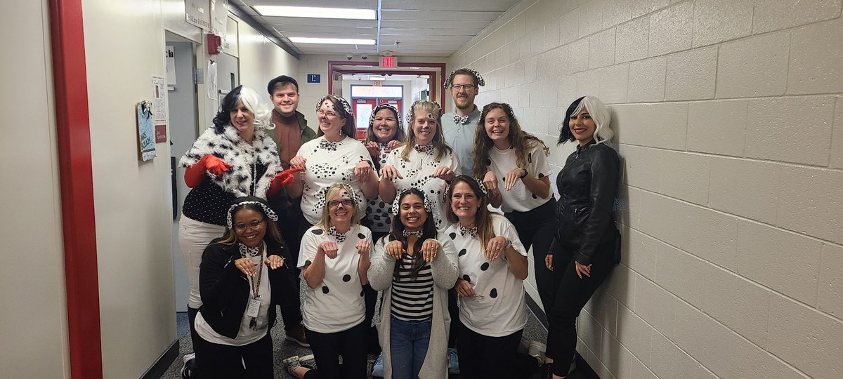 christybolich's tweet photo. Super fun day celebrating book character day with the best grade level!! It's a great day to be a WARRIOR!!! @WarriorsBMS
#BMS  #bmswarrior https://t.co/mtHPhQq76T