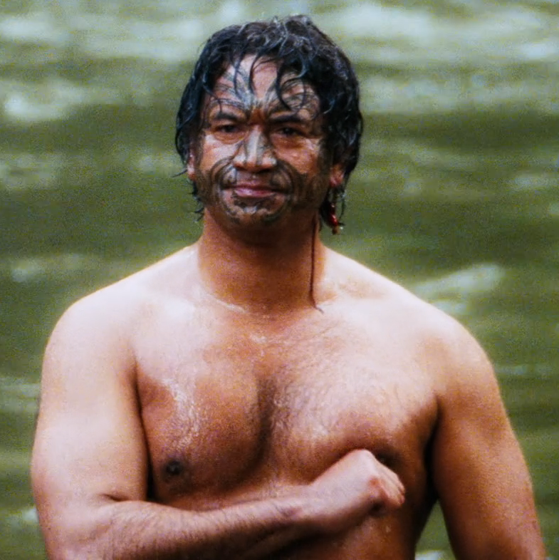 morphofan's tweet photo. Pudgy, squishy, adorable, huggable Tem as Chief Te Kai Po in "River Queen" (2005) to brighten up your timeline. #TemueraMorrison #RiverQueen #TeKaiPo https://t.co/61GyTU7p95