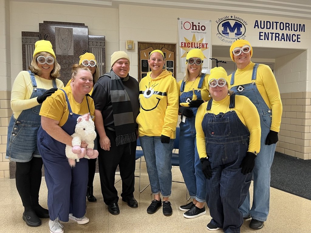 BurgSchools's tweet photo. Central Office Staff visited the elementary buildings and Maddux-Lang today to wish all the students a Happy and Safe Halloween! #besafetonight https://t.co/CtpQUFuP6o