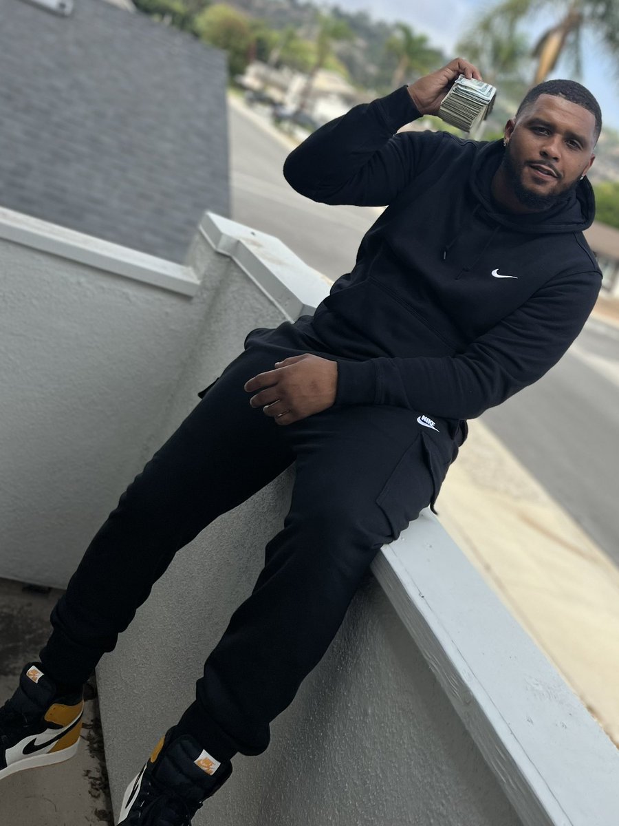 shootaface's tweet photo. They Doubted Me. But I Never Once Doubted Myself 💪🏾 I’m Up ‼️🤞🏾 https://t.co/RABJtqv9Er