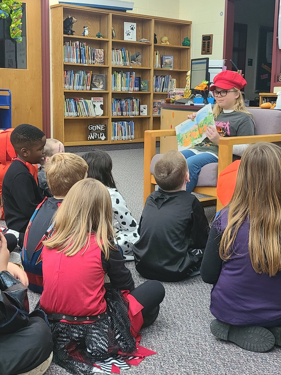 Edgemere Library tweet media