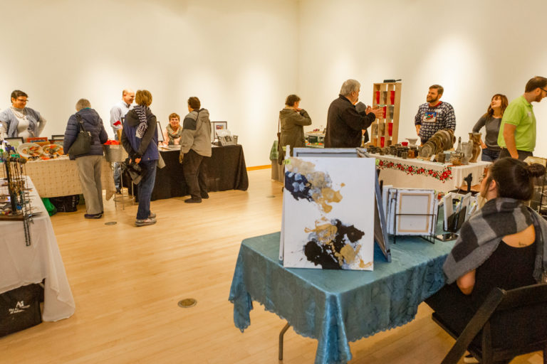 Hello, artists! Would you like to be featured in our Winter Art Sale? The event is quickly approaching, and we are calling for local and regional artists and artisans to be featured online and in person! The application deadline is November 9. 📣

bit.ly/3FxrYyH