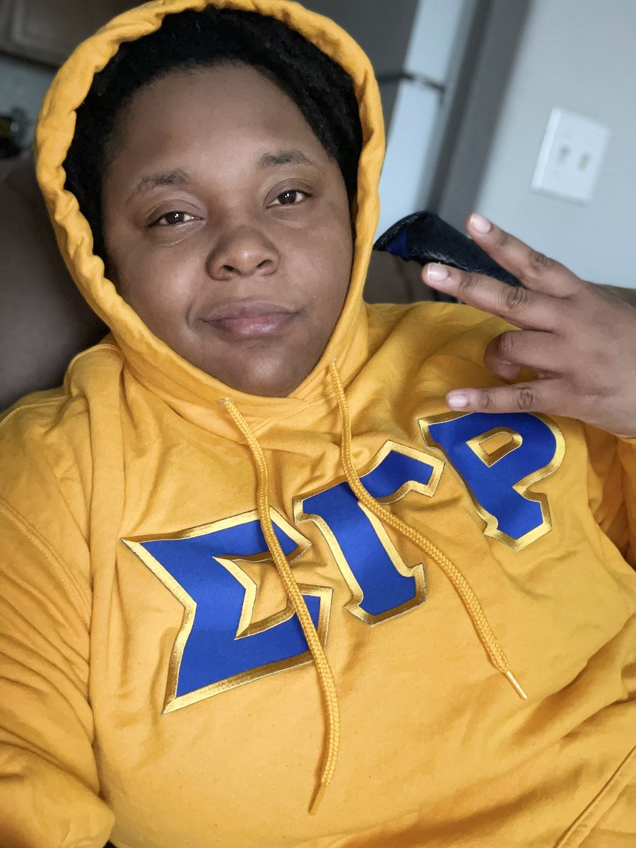lovethapoet's tweet photo. Waiting on Rhovember like… #SigmaGammaRho #SGHRO #prettypoodle #divinenine #d9 https://t.co/sRVT8VtRHT
