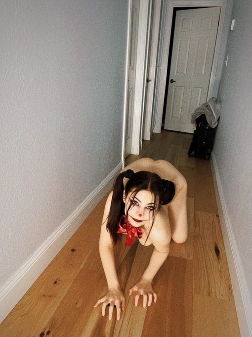 Happy Halloween 🤡 https://t.co/F9XuwWlkwo