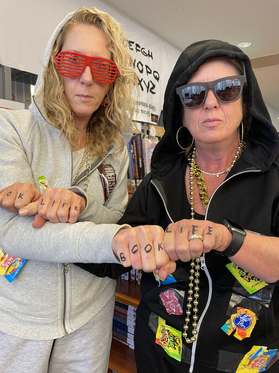 SRMSLLC's tweet photo. Happy Halloween from the "Rappers" in the #srmsct LLC! #yabooks #yalit #srmsctreads @RidgefieldPS #middleschool https://t.co/tV9eAclsDy