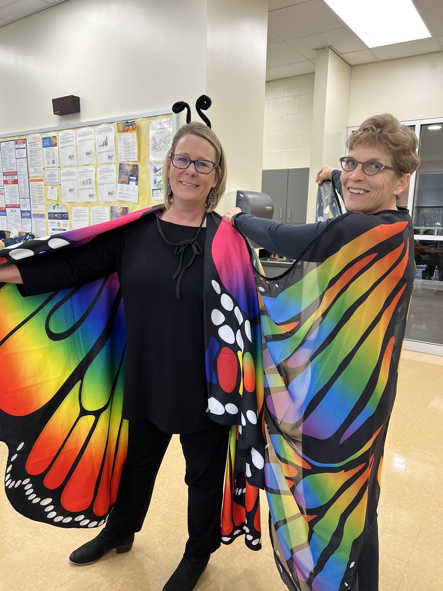 Is there a butterfly garden at IHHS? #IHPromise <a href="/VickyMReads/">Vicky Mendoza</a> <a href="/IHSD_Arts/">Amy Clark</a>