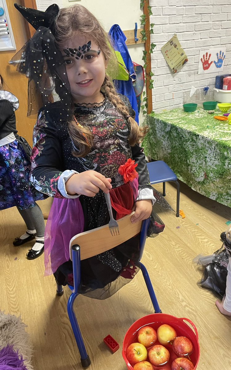 MrsLilleyVPS (@mrslilleyvps) on Twitter photo Halloween fun this afternoon๐๐ป๐Dooking for apples๐๐ช Creating our own biscuits๐ชโฆโฆ.and of course making sure we ate them all up! Yum! ๐ #VPSfun <a href="/MissNForbes/">๐๐ฒ๐ผ๐ผ ๐๐ธ๐ป๐ซ๐ฎ๐ผ</a> ๐๐ป Halloween fun this afternoon๐๐ป๐Dooking for apples๐๐ช Creating our own biscuits๐ชโฆโฆ.and of course making sure we ate them all up! Yum! ๐ #VPSfun <a href="/MissNForbes/">๐๐ฒ๐ผ๐ผ ๐๐ธ๐ป๐ซ๐ฎ๐ผ</a> ๐๐ป