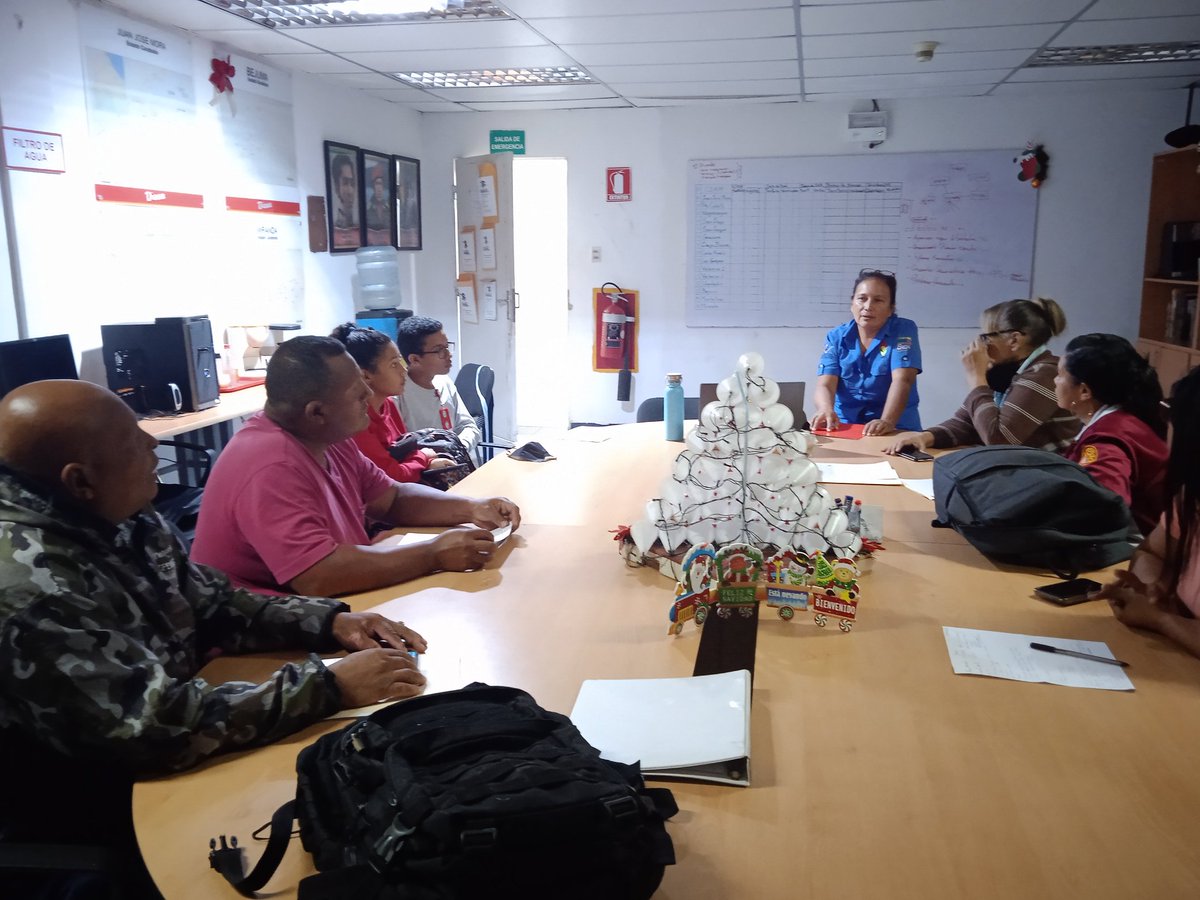 Excelente! El contacto operativo con la directora estadal del <a href="/InnVenezuela/">Nutriendo Conciencias</a> en el Edo. #Carabobo, analizando los avances del Plan Vulnerabilidad Nutricional Cero en Vzla ✨🇻🇪 ✨

#BrasilRenacéConLula 

<a href="/MinAlimenVen/">minalimentacion_ve</a> <a href="/CaraboboGB/">Gobierno de Carabobo</a> <a href="/LealTelleria/">M/G Carlos Leal Tellería</a> <a href="/rafaellacava10/">Rafael Lacava</a> <a href="/JessiPSUV/">Jessica Ruiz</a>