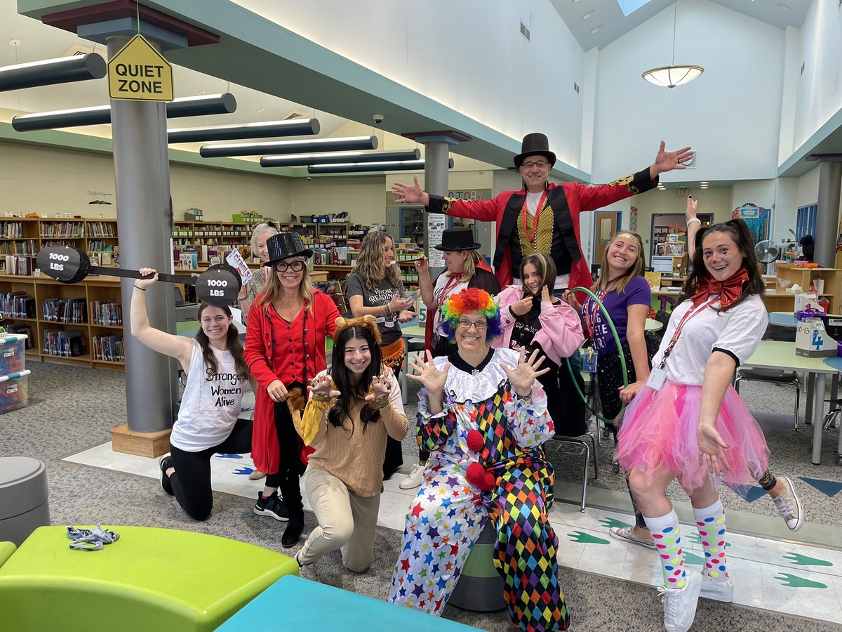 Teaching in 2022… 🎪