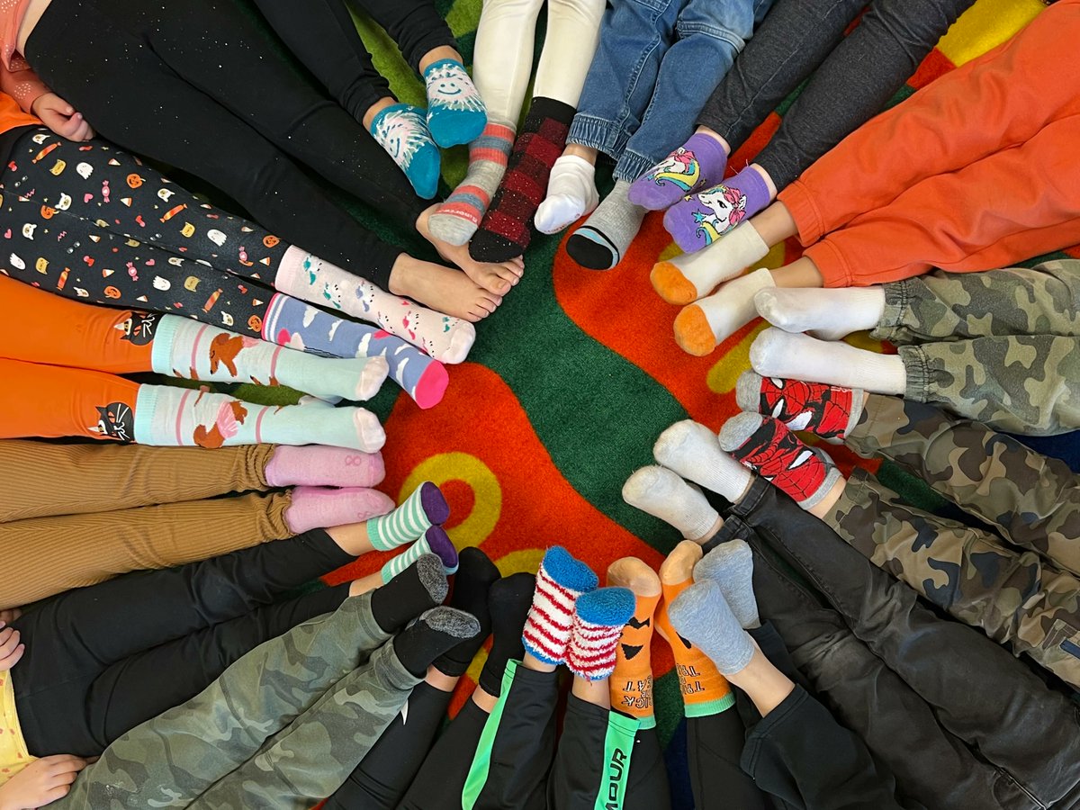 wmes111's tweet image. Kindergarten celebrated the end of SOCKTOBER today with SILLY SOCKS! We collected 1,054 pairs of infant, kid, teen, women and men's socks!!!  
#socktober #wmes #royals
