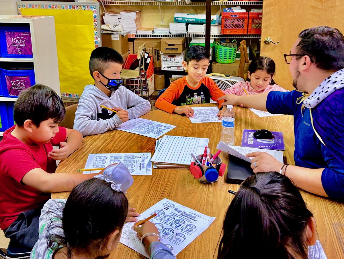 Halloween was in full swing at Walter M. Senkow Elementary School, as ELL students made Jack-o-lanterns using cookie cutters and mallets, and King Papageorge lent a hand teaching a small group reading class!