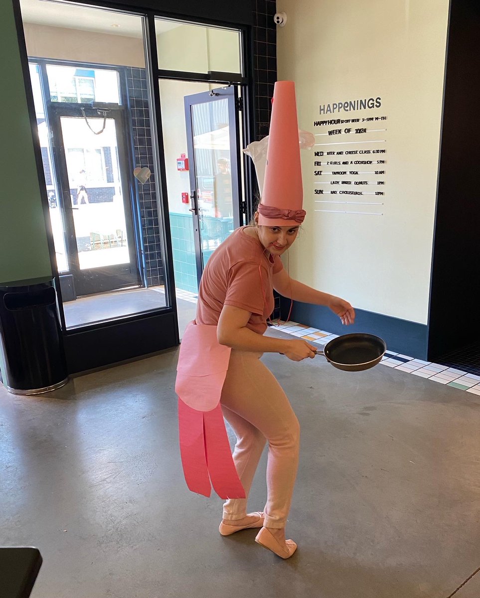 TheRealADri's tweet photo. happy halloween, i'm telling you a shrimp fried this rice https://t.co/VU3I27Ugrh