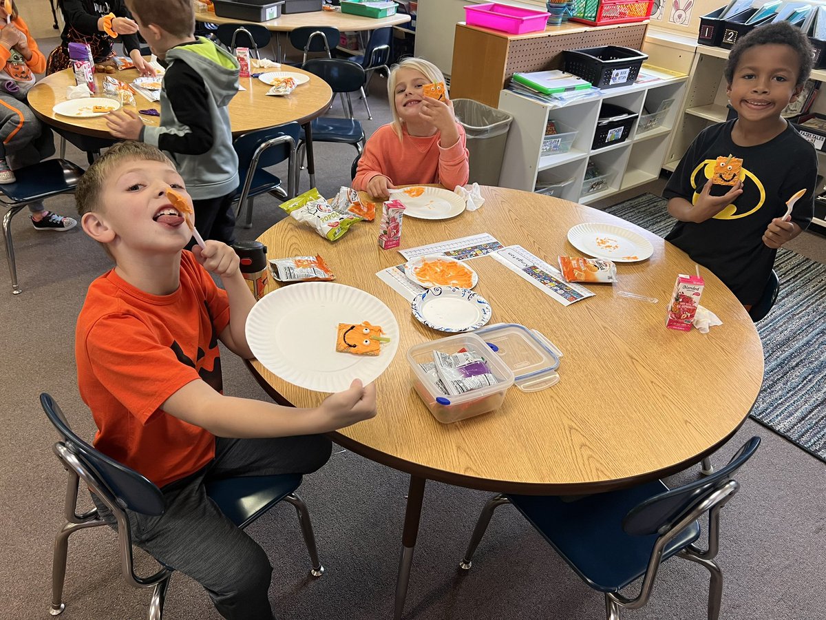 Such a fun-filled day in first grade! Lots of fun Halloween activities - we even made our own “Spookley the Square Pumpkin” treats! 🎃<a href="/KaraffaAlyssa/">Alyssa Karaffa</a>