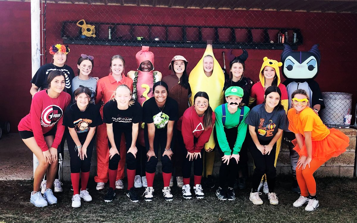 Happy 🎃 BALLoween from your Lady Panther softball crew!! 🥎🐾
