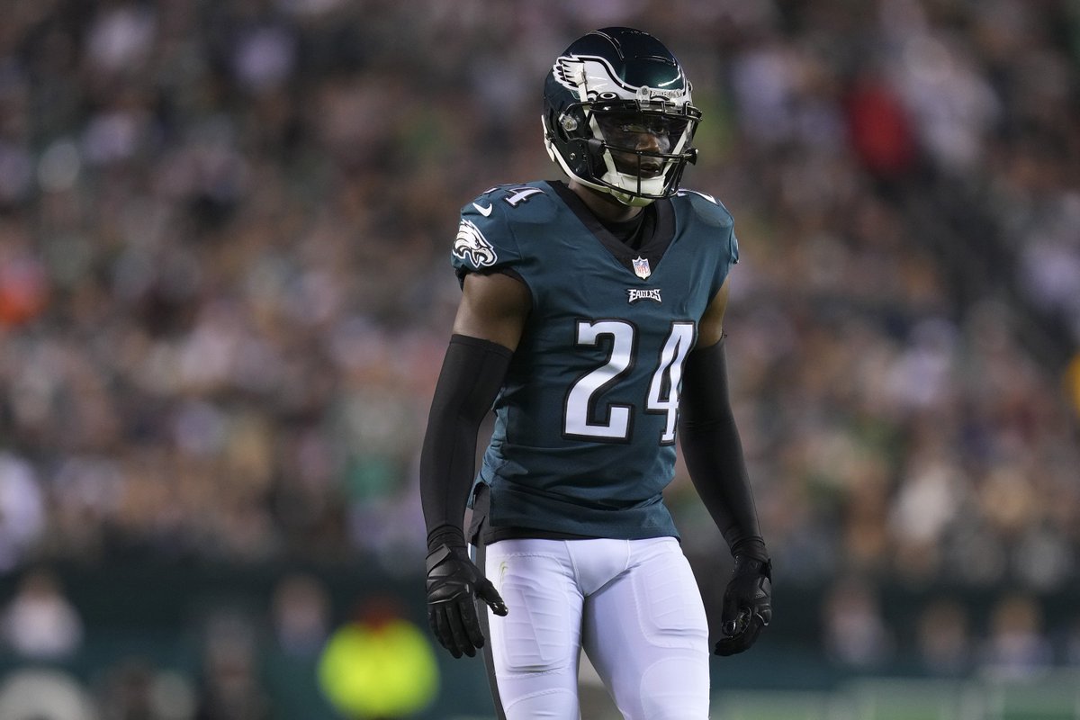 James Bradberry is the 2nd most targeted of all DBs in the NFL (50 targets in 7 games) - 40% completion allowed (1st) - 24 % forced incompletions (2nd) - 39.8 passer rating allowed (3rd) He's easily the best CB so far this season 🤷‍♂️ #Eagles