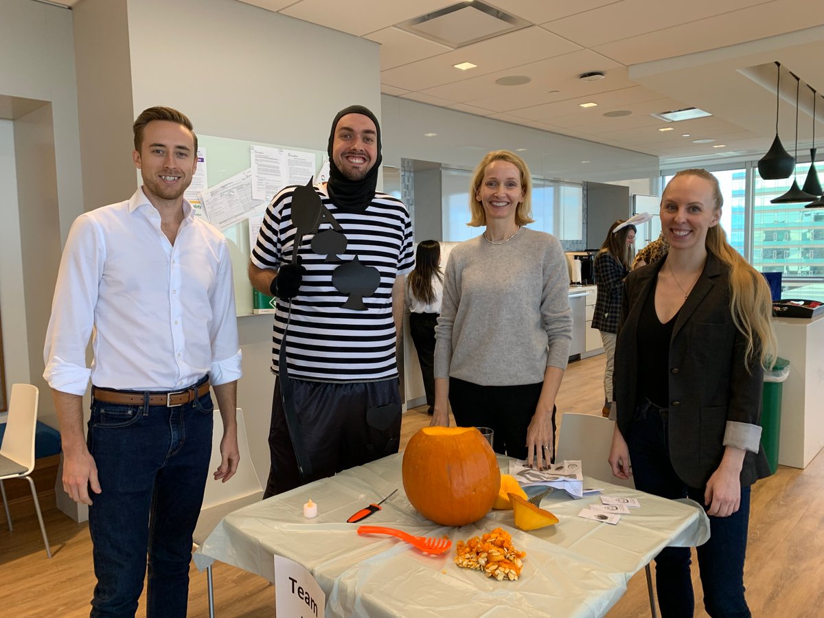 Happy #Halloween!🎃 Teams across QuadReal celebrated this year by hosting friendly pumpkin carving contests! Check out the photos below and let us know your favourites 📸