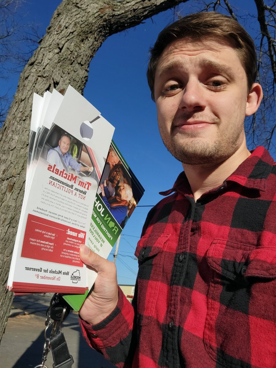 SchumacherTommy's tweet photo. Great day out on doors in Plover today! Only 8 more days until we get Wisconsin back on track 🗳 #LeadRight #3rdForRon #VoteDVO #TeamMichels https://t.co/NKGDSQVExM