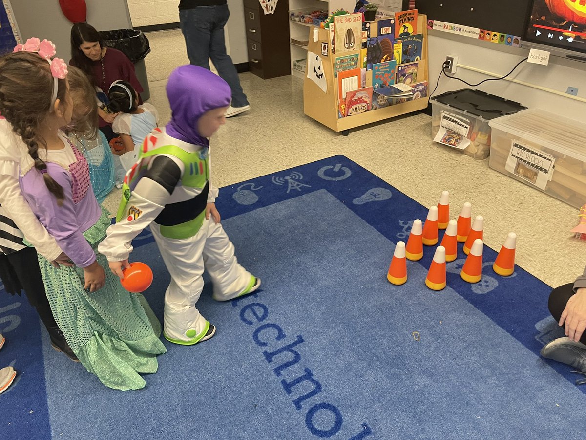 Miss Seliga tweet media