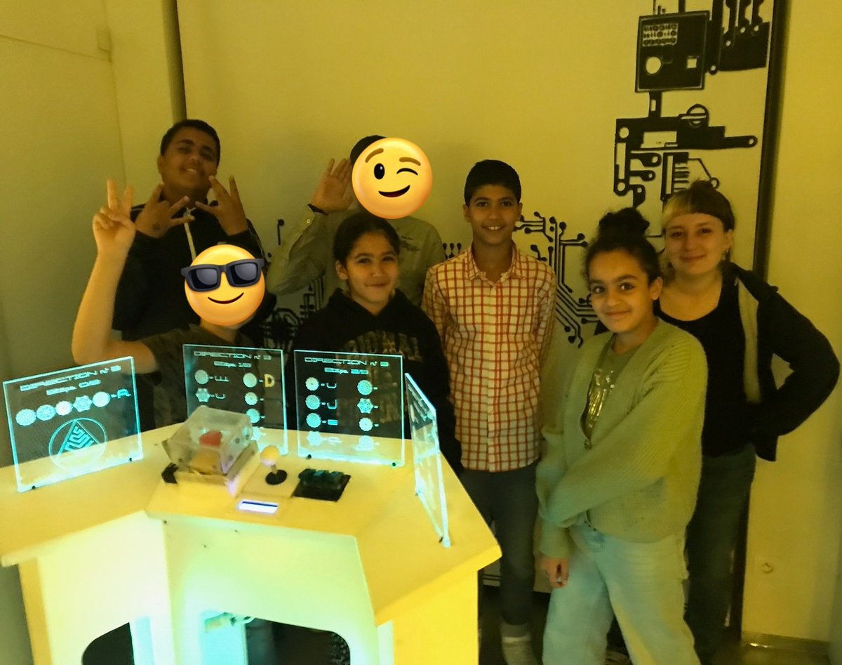 CompagnieDuCode's tweet photo. 2️⃣ Mardi ⏩ nous avons eu la chance de jouer à un VRAI Escape Game #FunEscape où 2 scénarios palpitants ont mis la coopération et communication des jeunes à l'épreuve !
Après un retour avec notre taxi quotidien @tisseo_officiel le groupe a debriefé et réfléchi à leur création 💭 https://t.co/Sk75sSDfKN