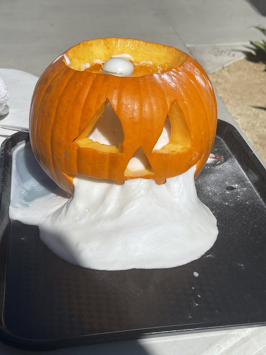 Who says Chemistry can’t be fun!  <a href="/ICHS_Science/">Sarah Elwin</a> #IDEACenterHS