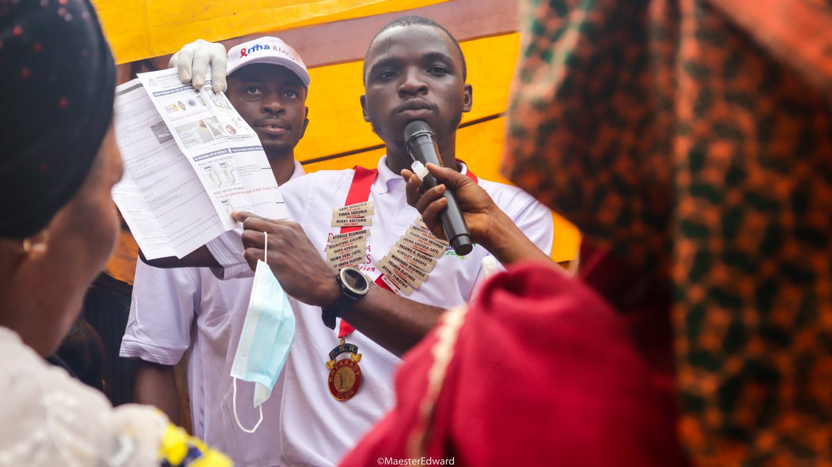 Awesome_Fola's tweet photo. Community Health Engagement | A practical session with some staffs of @Lawma_gov on the use of ORAL-QUICK HIV SELF TESTING KITS

Rotary Family Health Day 2022 #RFHD2022 #EndPolio 

Thanks to @DKTchangeslives
| @gatesfoundation | @Rotary 

@MaesterEdward created the story 📸 https://t.co/R1AgSKy6Kg
