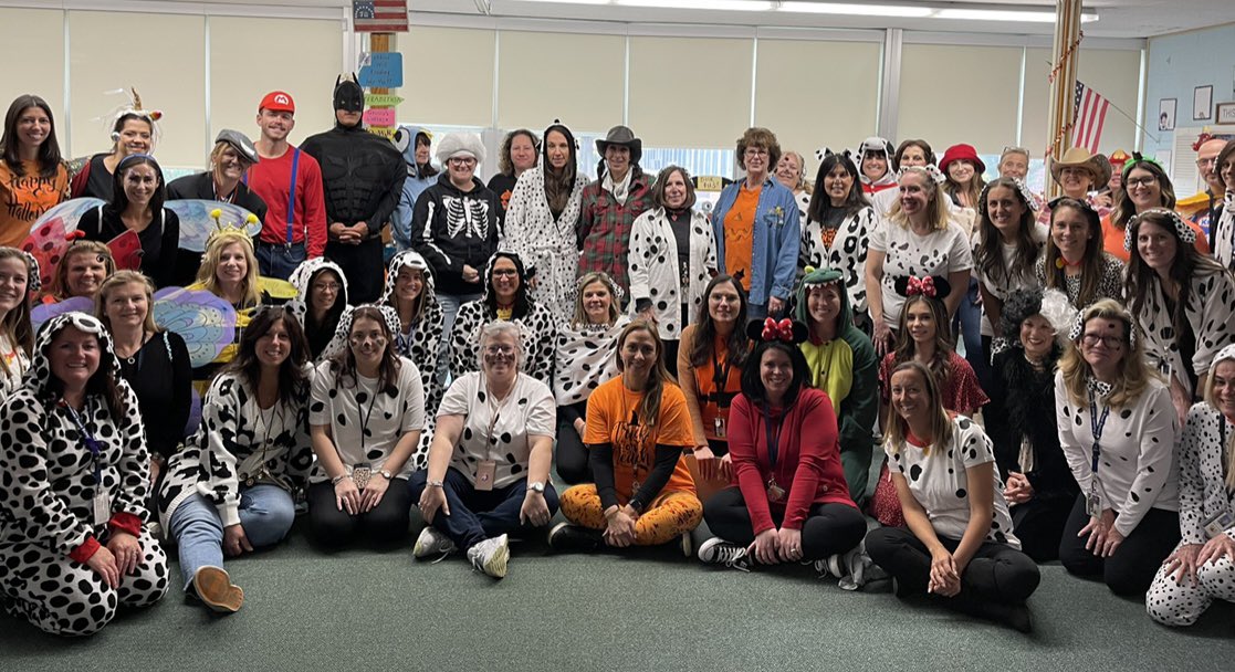 PrncipalBeekman's tweet photo. The Pulaski Faculty and Staff wish all of our families a happy Halloween! https://t.co/xJSTxCK5H8