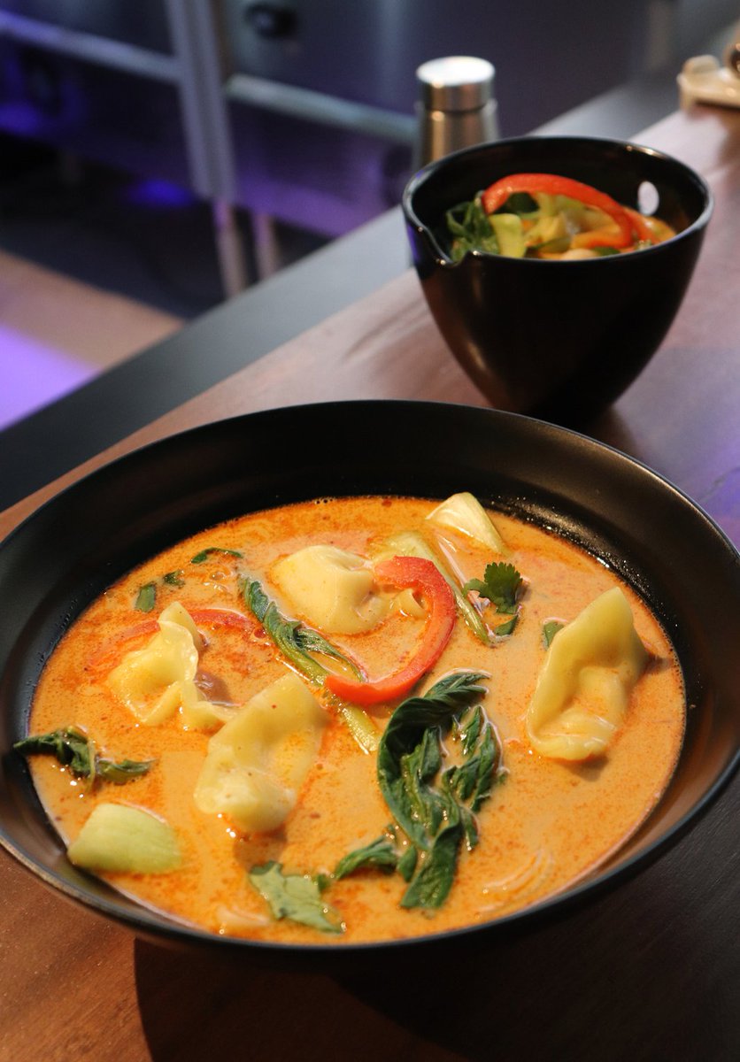 drumplings's tweet photo. We’re open this public holiday! Come stop by for some warm soup with fresh veggies &amp; plant-based dumplings. Its giving - warm hug! Try it this Melbourne Cup

#melbournetodo #asianfoodmelbourne #swanstonst #melbourneeats #melbournefoodscene https://t.co/1gdCnvgaTs