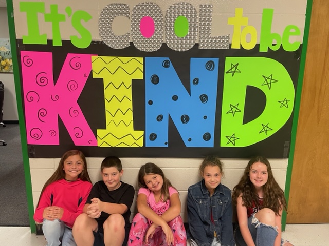 VBSDPointers's tweet photo. October has been fun! Our schools have helped #POINTOutKindness for #NationalBullyingPreventionMonth & used #RedRibbonWeek to teach students about the importance of being drug-free. Thanks to all who participated in dress-up days, contests, presentations & more! #PointerPride https://t.co/CGFofQ30D9