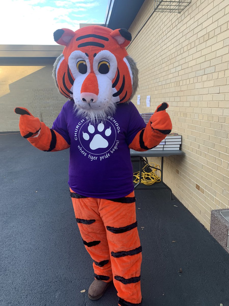 ChurchStreet_WP's tweet image. Our new mascot…Cubby, made an appearance for the first time!!!@CSSWPPTA