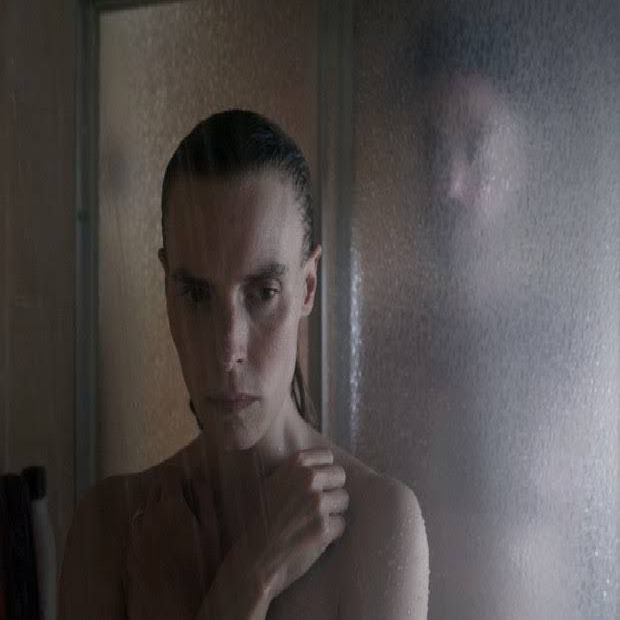 CrimesReais's tweet photo. Filmes de terror perturbadores que você tem que assistir neste Halloween: https://t.co/SMBdwrlyqc