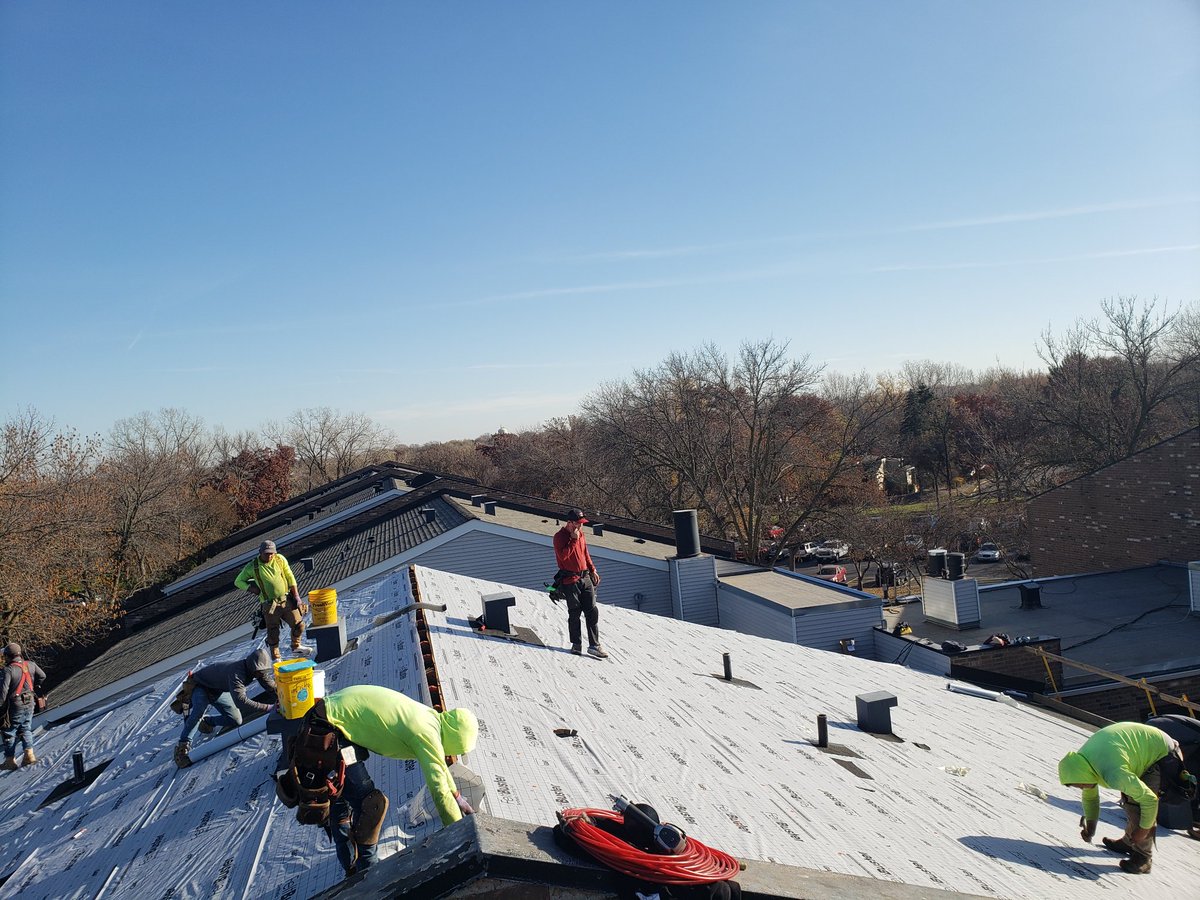 No tricks here, just a treat... great weather on this Halloween afternoon. 🎃 #hoa #multifamily #roofing #stormrestoration #condos