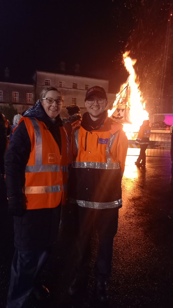 CivilLongford's tweet photo. Thanks to the Volunteers who braved the spooky walk 😱, scary stories 🧙♀️ and rain 🌧 to attend the County Council Halloween event this evening. A fantastic evening. Well done all! @CivilDefenceIRL @longfordcoco
#DeadOfTheNight https://t.co/FnSiEDNM2v