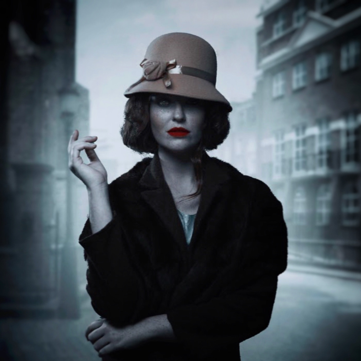 “Tell me, have you ever danced with the devil?….”

🌘 Happy Halloween 🌒

📸: Rekha Garton

#femmefatale #dangerouswoman #shedevil #bloodred #1920s  #perioddrama #peakyblindersstyle  #devilwoman #villainous #crimedrama #actressgallery #halloweenspirit <a href="/talent_ap/">APTM - AP TALENT MANAGEMENT</a>