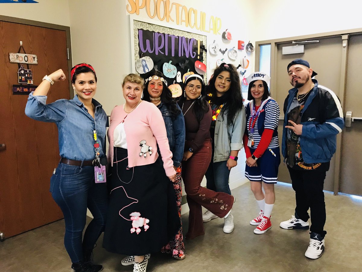 MRivera_PHE's tweet photo. Teaching and #Thriving through the decades #Halloween2022 ๐ @jrivas_phe @RSuarez_PHES @lvillareal_PHES @FBurciaga_PHES #MsVillanueva #MsJuarez https://t.co/A0k2oA9uGJ