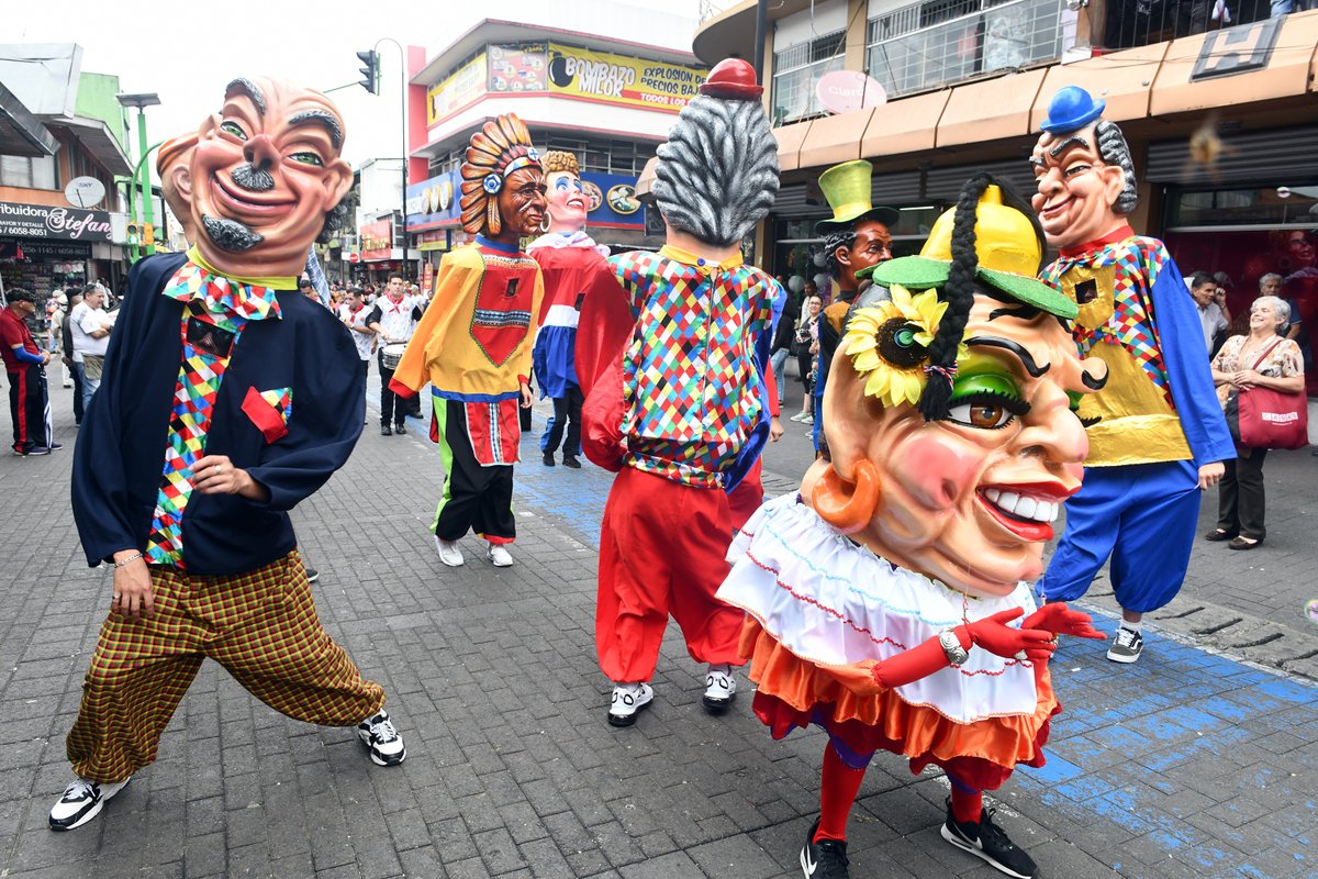 costa_rides's tweet photo. Since 1996, October 31 was established as the "National Day of the Traditional Costa Rican Masquerade", with the primary objective of promoting knowledge of the different cultural manifestations existing in the country. #PuraVida #CostaRica https://t.co/rckiZROdXy