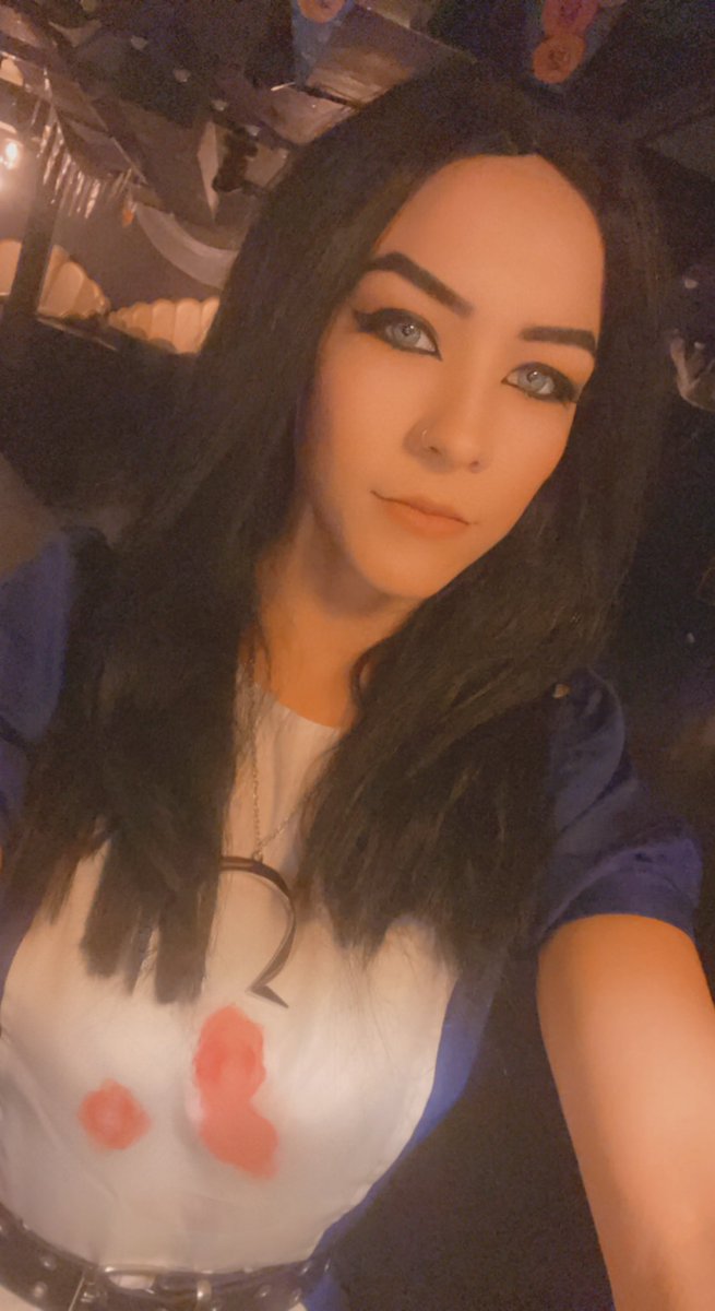 jenasaurusrex94's tweet photo. Night 4 and the final costume for the Halloween weekend.
Alice: Madness Returns. https://t.co/NtbcFFbeJY
