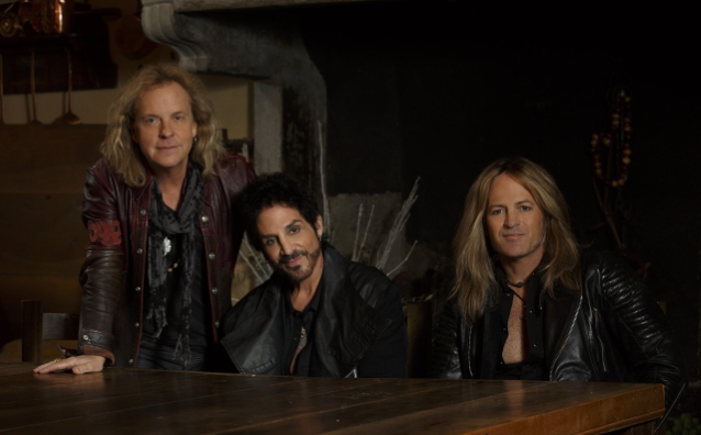 REVOLUTION SAINTS Parts Ways With DOUG ALDRICH And JACK BLADES, Recruits JOEL HOEKSTRA And JEFF PILSON blabbermouth.net/news/revolutio…