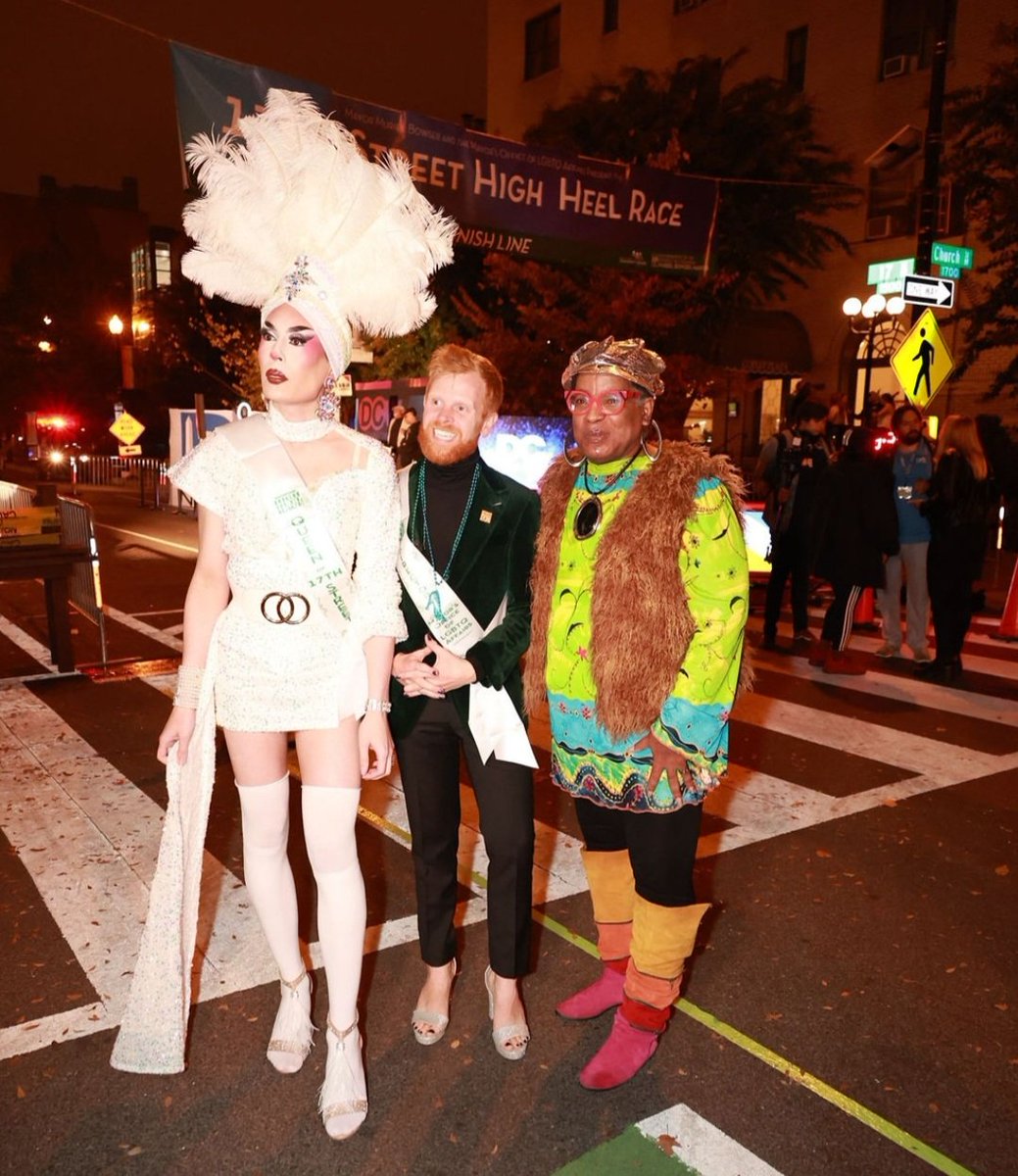 RayceenHRH's tweet photo. Some many different great lights, and organizations came during #HHR35. Such @DCLGBTQ, @dcactivist, Kimberley from @TheDCCenter, June from #SYMAL, just to name a few.
Photos: Nnamdi Solomon Photography https://t.co/MYDCv8QzkK