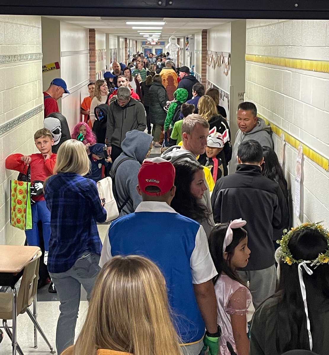 ForgeElem's tweet photo. Forge Road trick or treat night at school. What a great turn out! Our kiddos had a great time and the teachers even had costumes. https://t.co/Ex31HD06et