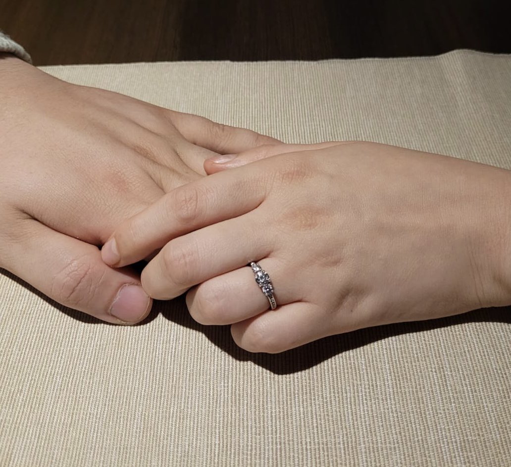 Lea Catherine 🐝🐝 tweet media