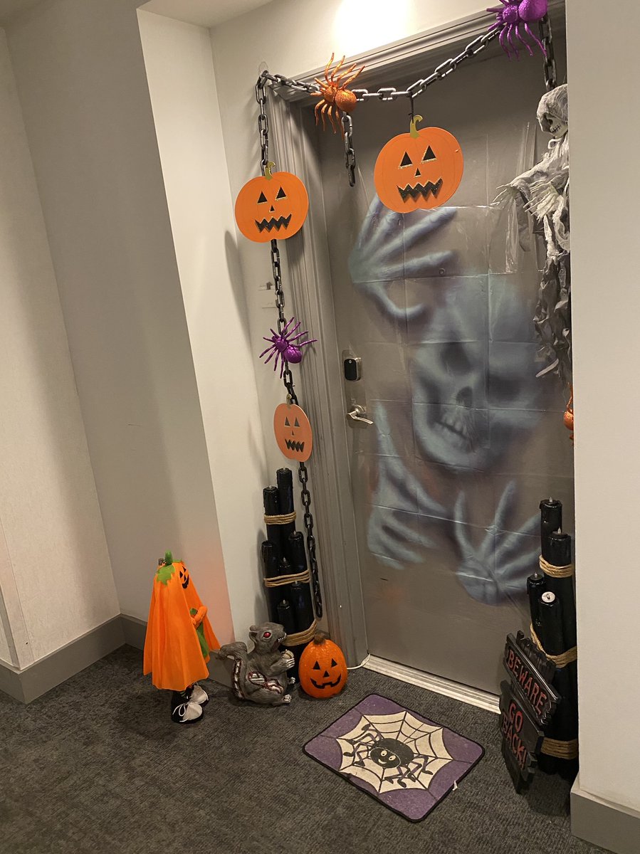 ParamountFL's tweet photo. Thank you to everyone who participated in The Paramount Door Decorating Contest! Happy Halloween!
#WeLoveOurResidents #LoveWhereYouLive #HappyHalloween #Community #Orlando #LiveParamount #ParamountOnLakeEola #Halloween2022 #DoorDecorating https://t.co/PYu3CZ8flg