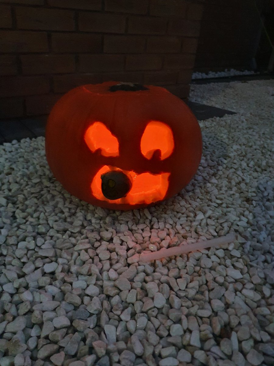 jaykeo7's tweet photo. Halloween at the Keogh House 😱 https://t.co/QtvBcHyhwB